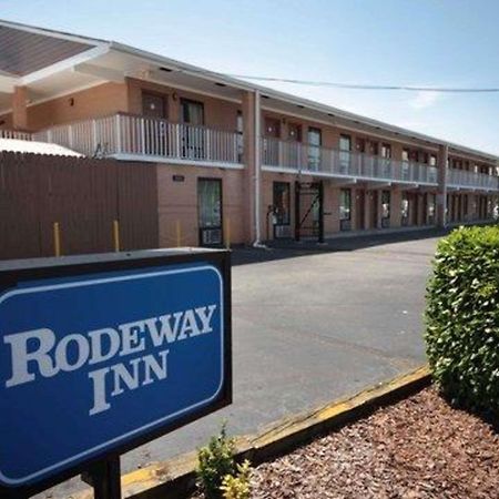 Rodeway Inn Charlotte Downtown Bagian luar foto