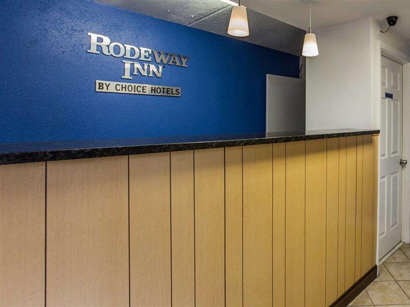 Rodeway Inn Charlotte Downtown Bagian luar foto