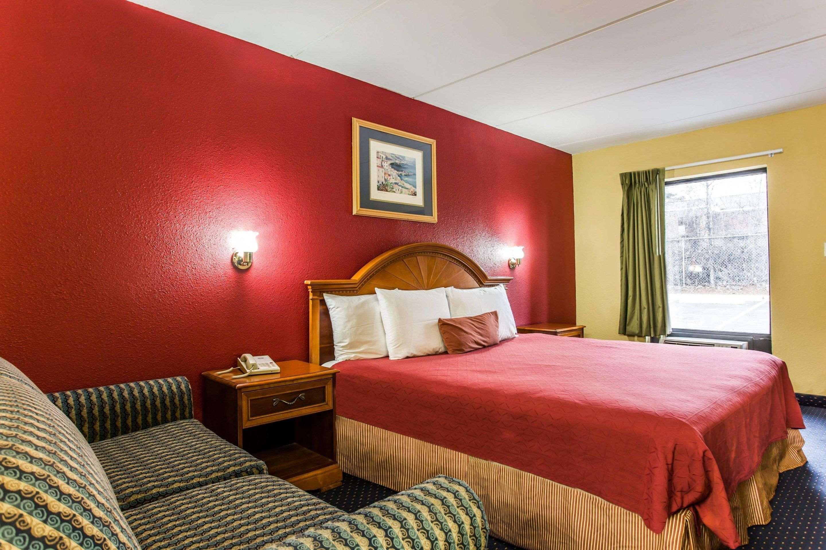 Rodeway Inn Charlotte Downtown Bagian luar foto