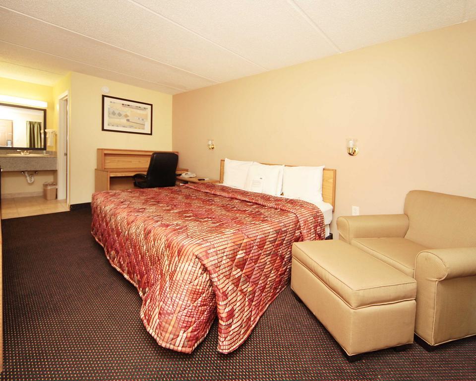 Rodeway Inn Charlotte Downtown Ruang foto